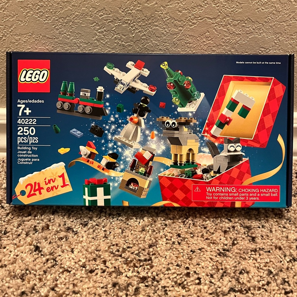 Lego 24-in-1 Christmas Build-Up 40222 - Retired